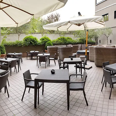 Radisson Blu 4* Mediolan