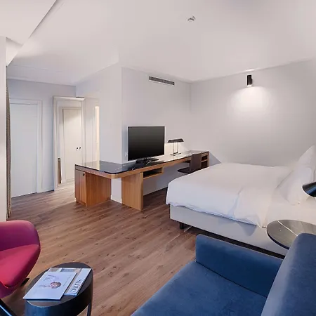 Radisson Blu Hotel 4*