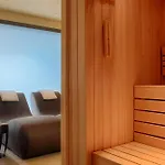 래디슨 블루 밀란 4*